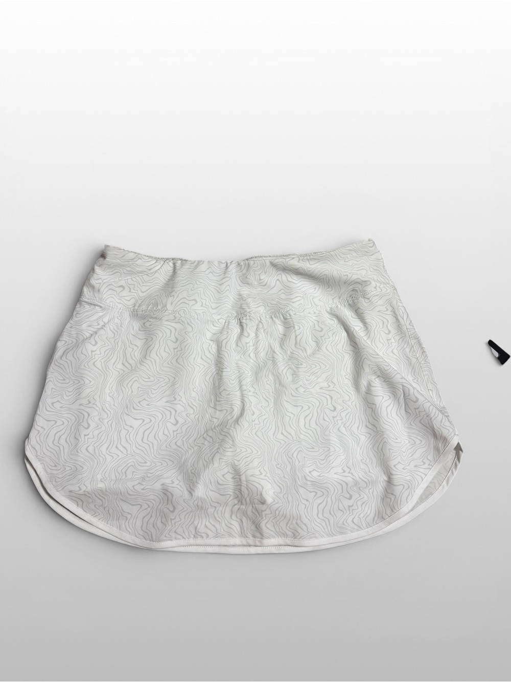 Etonic White Topographic Print Athletic Skort Built-In Shorts NWT Small
